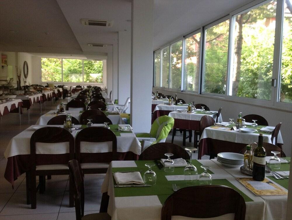 Hotel Matteo 체르비아 외부 사진