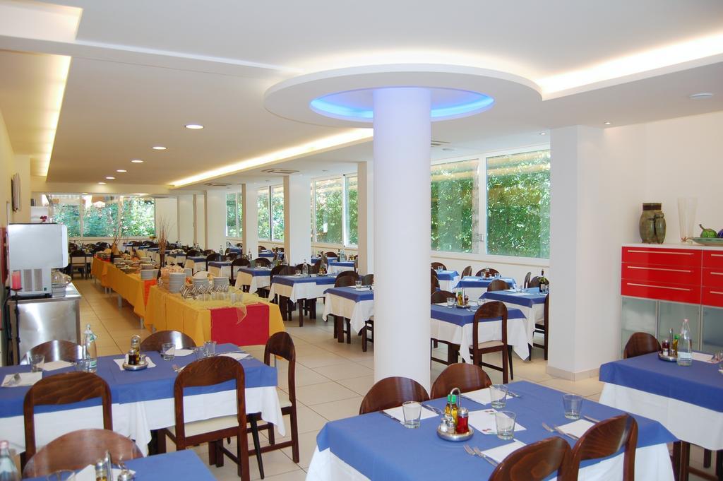 Hotel Matteo 체르비아 외부 사진